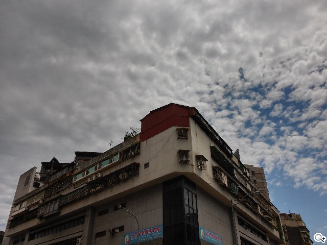 4.7吋LG G2 mini 輕巧版G2 具完善UX功能