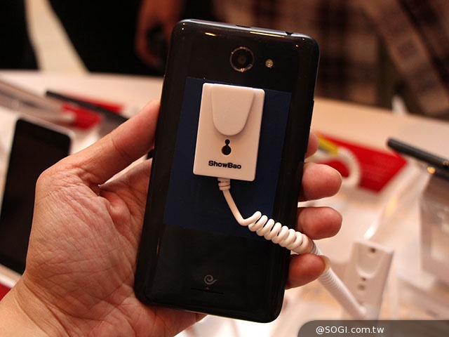 5吋HTC Desire 516/316 高通QRD大會展出