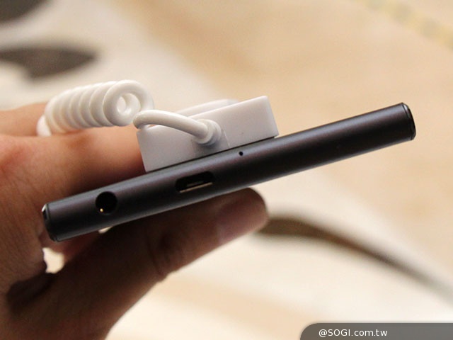 薄型5吋4G手機ZTE Star1 星星1號實機體驗