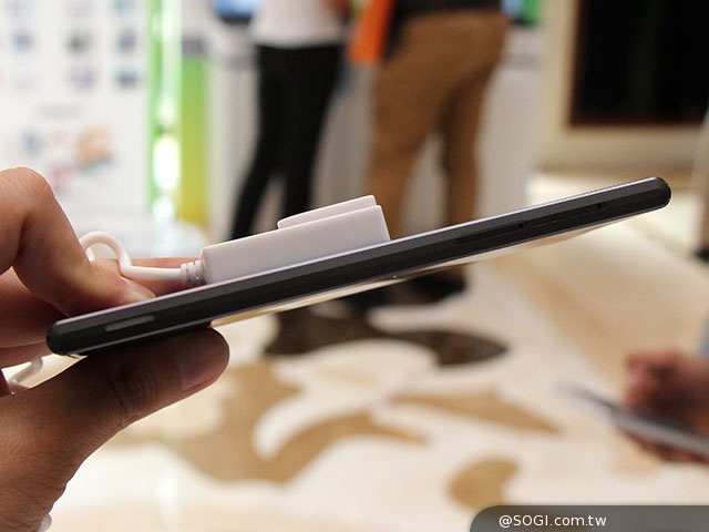 薄型5吋4G手機ZTE Star1 星星1號實機體驗