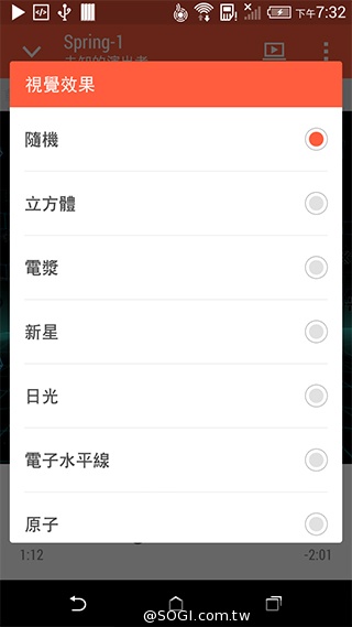 5.5吋平價4G智慧機 HTC Desire 816靚色出擊