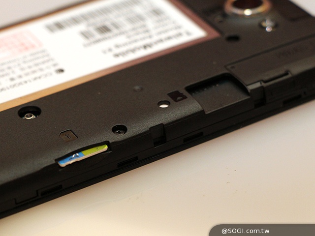 台哥大推4G全頻段Amazing手機及平板 鎖定紅米Note再推A8手機