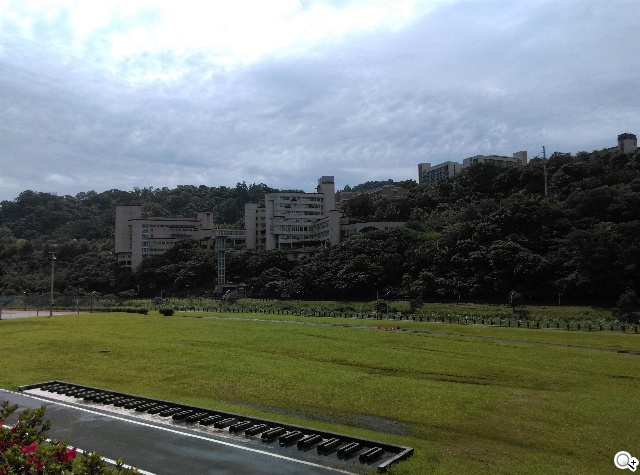 5.5吋平價4G智慧機 HTC Desire 816靚色出擊