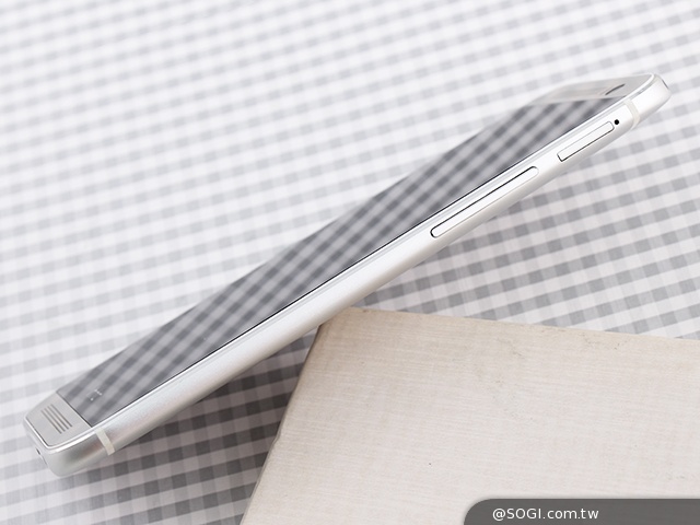 銀紅金灰全到齊 HTC One (M8)四色圖賞