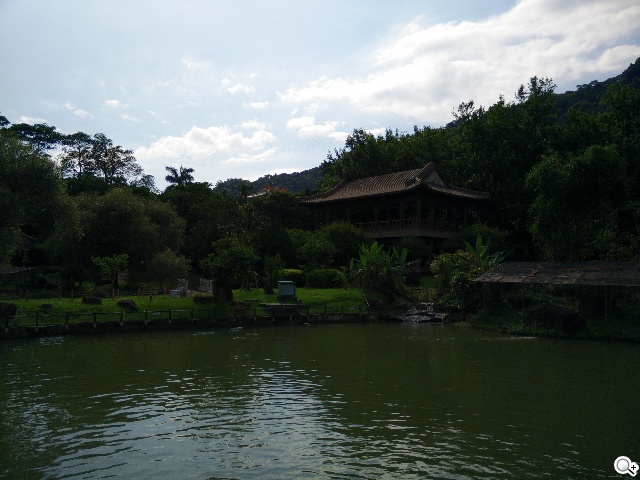 5.5吋OPPO Find 7a輕裝4G旗艦 充電超迅速