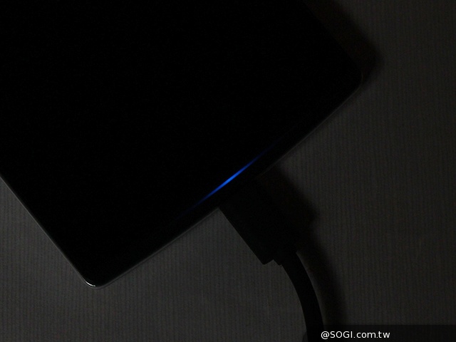 5.5吋OPPO Find 7a輕裝4G旗艦 充電超迅速