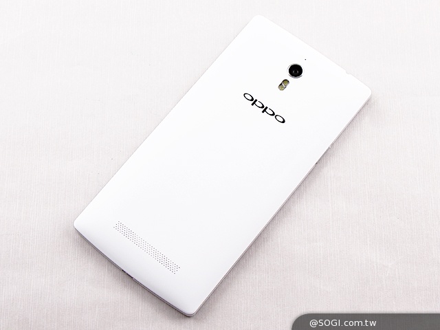 5.5吋OPPO Find 7a輕裝4G旗艦 充電超迅速