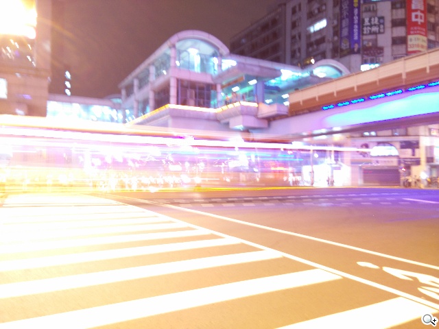 5.5吋OPPO Find 7a輕裝4G旗艦 充電超迅速