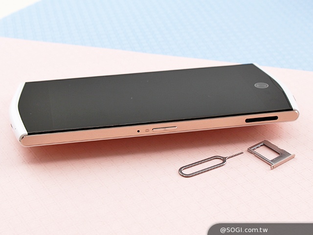 美圖手機Meitu 2雙13MP美顏相機 自拍、錄影皆動人