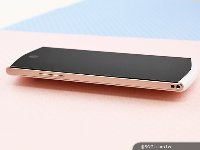 美圖手機Meitu 2雙13MP美顏相機 自拍、錄影皆動人