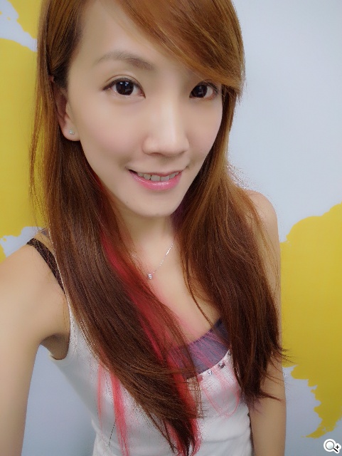 美圖手機Meitu 2雙13MP美顏相機 自拍、錄影皆動人