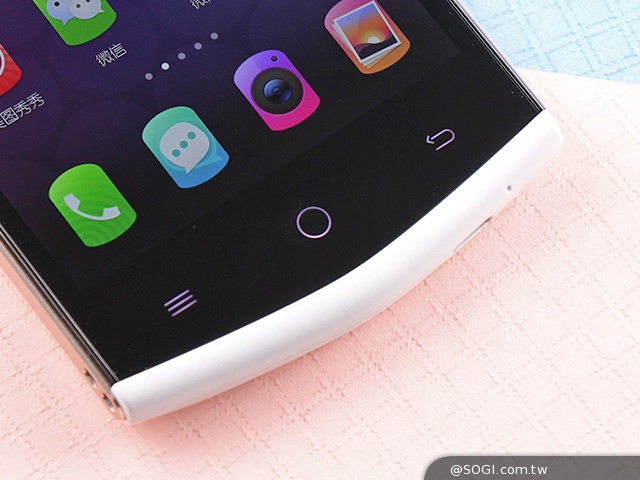 美圖手機Meitu 2雙13MP美顏相機 自拍、錄影皆動人