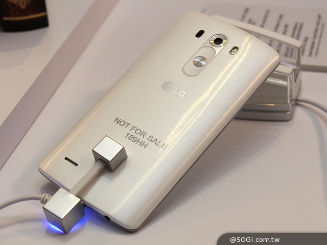 LG G3旗艦美型手機 5.5吋2K螢幕外觀、效能初體驗
