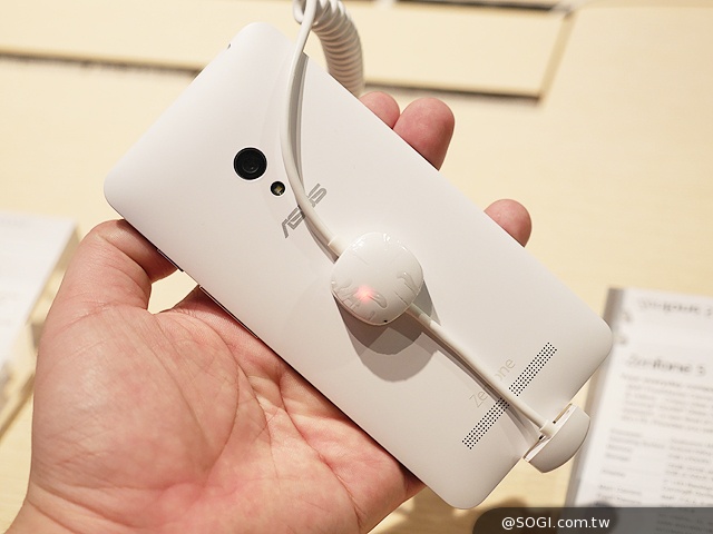 5段變形！華碩發表Transformer Book V等多款新品【Computex 2014】