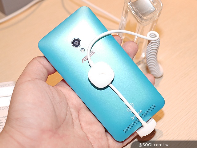 5段變形！華碩發表Transformer Book V等多款新品【Computex 2014】