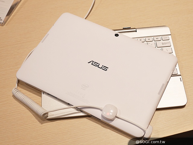 5段變形！華碩發表Transformer Book V等多款新品【Computex 2014】