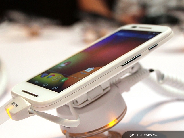 4.3吋入門機Moto E 現身高通攤位【Computex 2014】