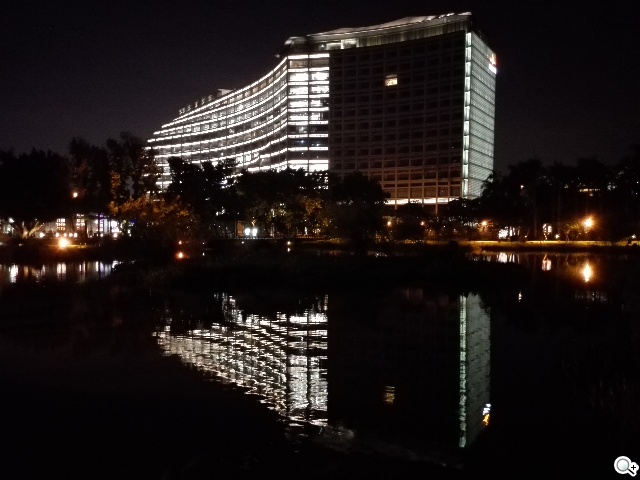 纖薄4G手機HUAWEI Ascend P7 廣角自拍超實用