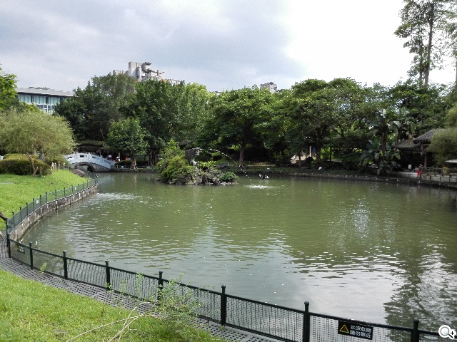 纖薄4G手機HUAWEI Ascend P7 廣角自拍超實用