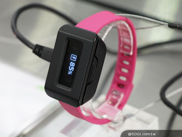 Acer展首款穿戴裝置Liquid Leap智慧手環【Computex 2014】 Acer展首款穿戴裝置Liquid Leap智慧手環【Computex 2014】