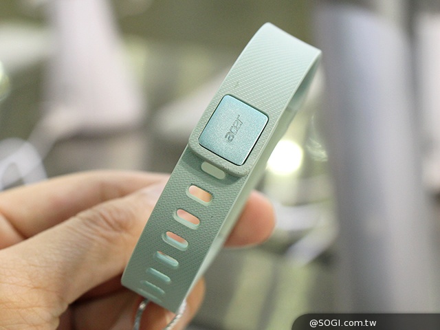 Acer展首款穿戴裝置Liquid Leap智慧手環【Computex 2014】 Acer展首款穿戴裝置Liquid Leap智慧手環【Computex 2014】