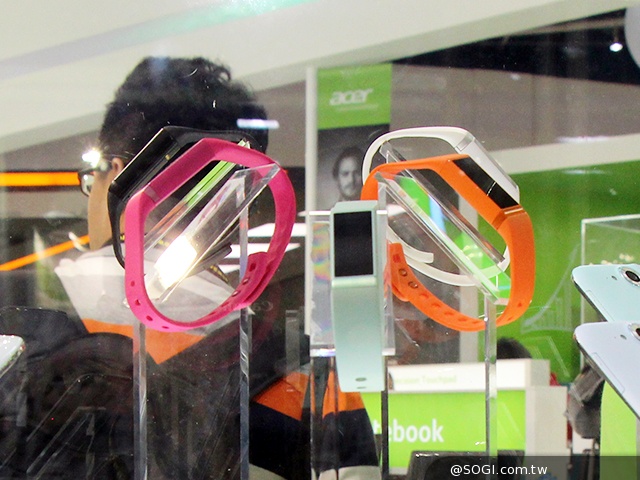 Acer展首款穿戴裝置Liquid Leap智慧手環【Computex 2014】 Acer展首款穿戴裝置Liquid Leap智慧手環【Computex 2014】