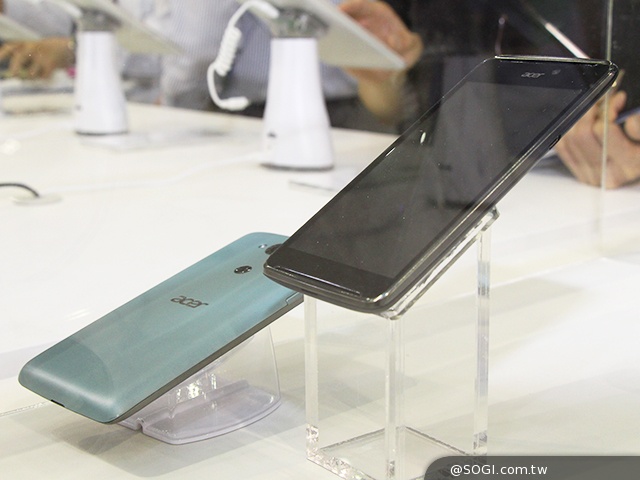 5吋安卓智慧機Acer Liquid E700、Liquid E600【Computex 2014】