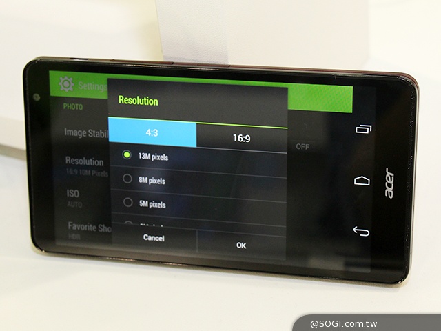 4G八核手機Acer Liquid X1動手玩【Computex 2014】