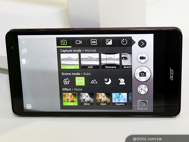 4G八核手機Acer Liquid X1動手玩【Computex 2014】