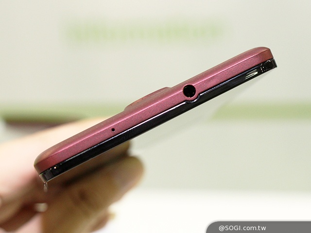 4G八核手機Acer Liquid X1動手玩【Computex 2014】