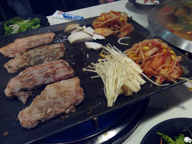 紅米手機、華碩ZenFone 5韓國隨拍大PK