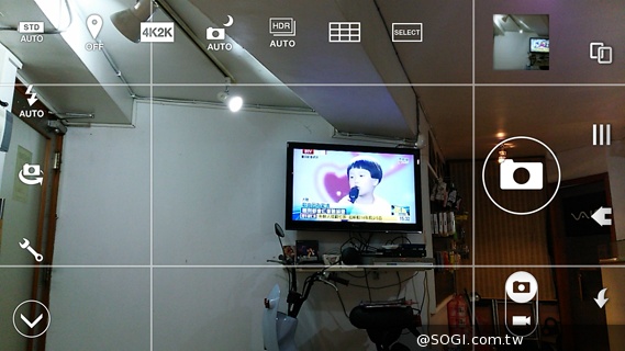 三面超窄邊！5.4吋LTE旗艦日機Sharp SH-04F