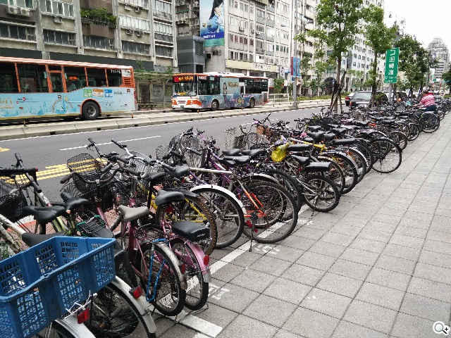 夜拍靚機！OPPO R1L中階4G智慧手機新秀