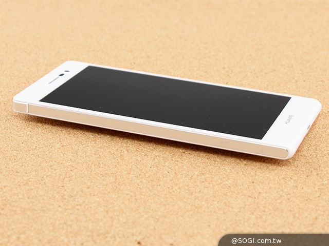 纖薄4G手機HUAWEI Ascend P7 廣角自拍超實用