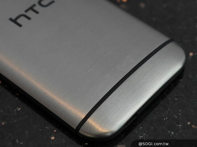 HTC One mini 2、蜜桃紅Desire 816連袂登台