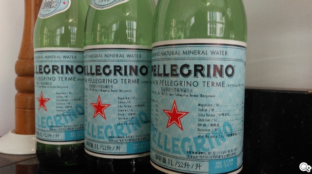 HTC One mini 2、蜜桃紅Desire 816連袂登台