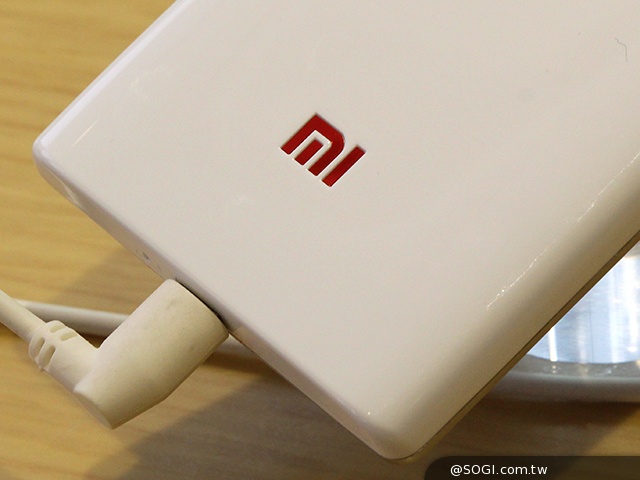 小米、紅米4G手機 鴻海、聞泰代工通過CQC認證