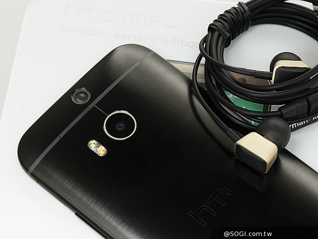 黑魂誘惑 HTC One M8 Harman/Kardon特別版