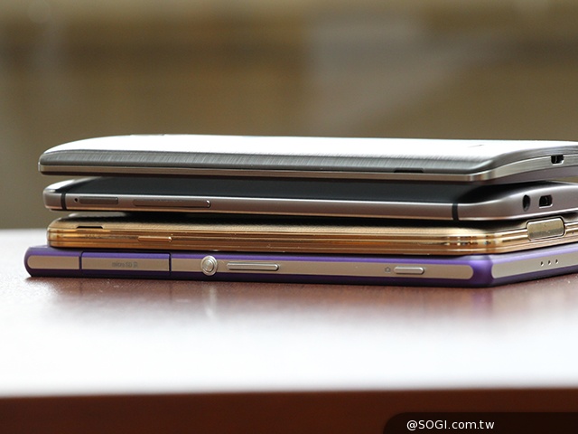 旗艦規格比一比！G3、M8、Z2、S5外型速覽
