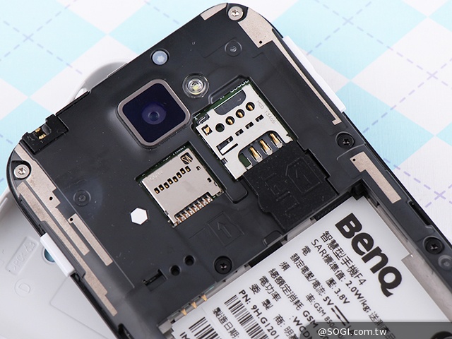 4G網路隨身帶 BenQ F4平價中階智慧機