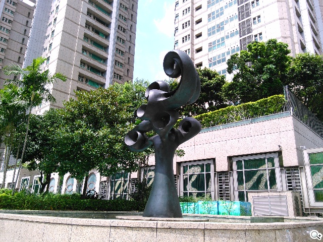 4G網路隨身帶 BenQ F4平價中階智慧機