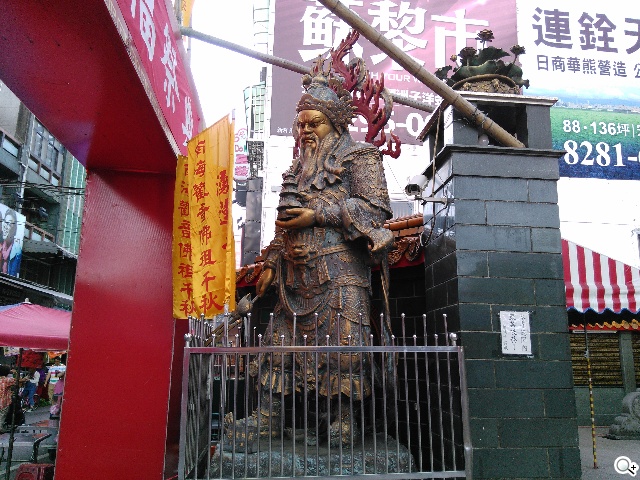 4G網路隨身帶 BenQ F4平價中階智慧機