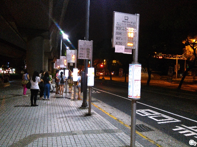 4G網路隨身帶 BenQ F4平價中階智慧機