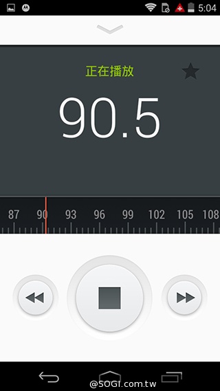 摩托羅拉4.3吋低價智慧型手機 Moto E