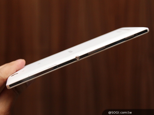 索尼Xperia C3自拍手機 前鏡頭5MP配閃光燈 台灣8月上市