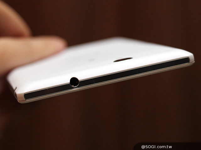 索尼Xperia C3自拍手機 前鏡頭5MP配閃光燈 台灣8月上市