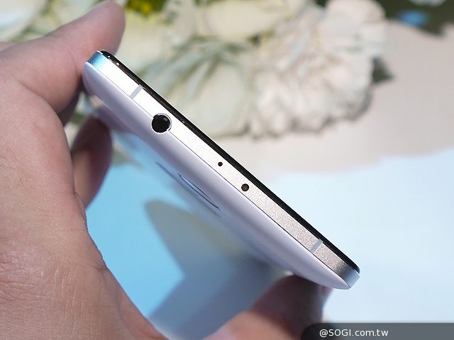 4G雙卡+驍龍801 努比亞Z7、Z7 max、Z7 mini動手玩 4G雙卡+驍龍801 努比亞Z7、Z7 max、Z7 mini動手玩