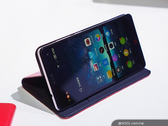 4G雙卡+驍龍801 努比亞Z7、Z7 max、Z7 mini動手玩 4G雙卡+驍龍801 努比亞Z7、Z7 max、Z7 mini動手玩