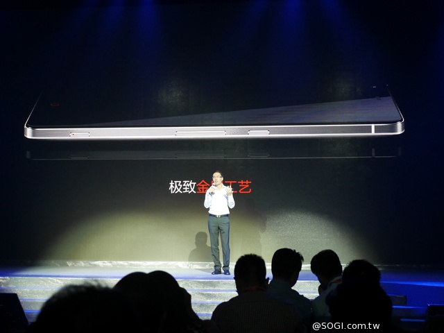 4G雙卡+驍龍801 努比亞Z7、Z7 max、Z7 mini動手玩 4G雙卡+驍龍801 努比亞Z7、Z7 max、Z7 mini動手玩