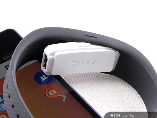 索尼智慧手環SmartBand SWR10 生活記錄好幫手 索尼智慧手環SmartBand SWR10 生活記錄好幫手